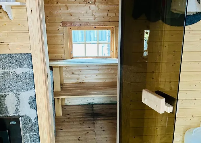 Modern With Wood-fired Sauna Lägenhet *